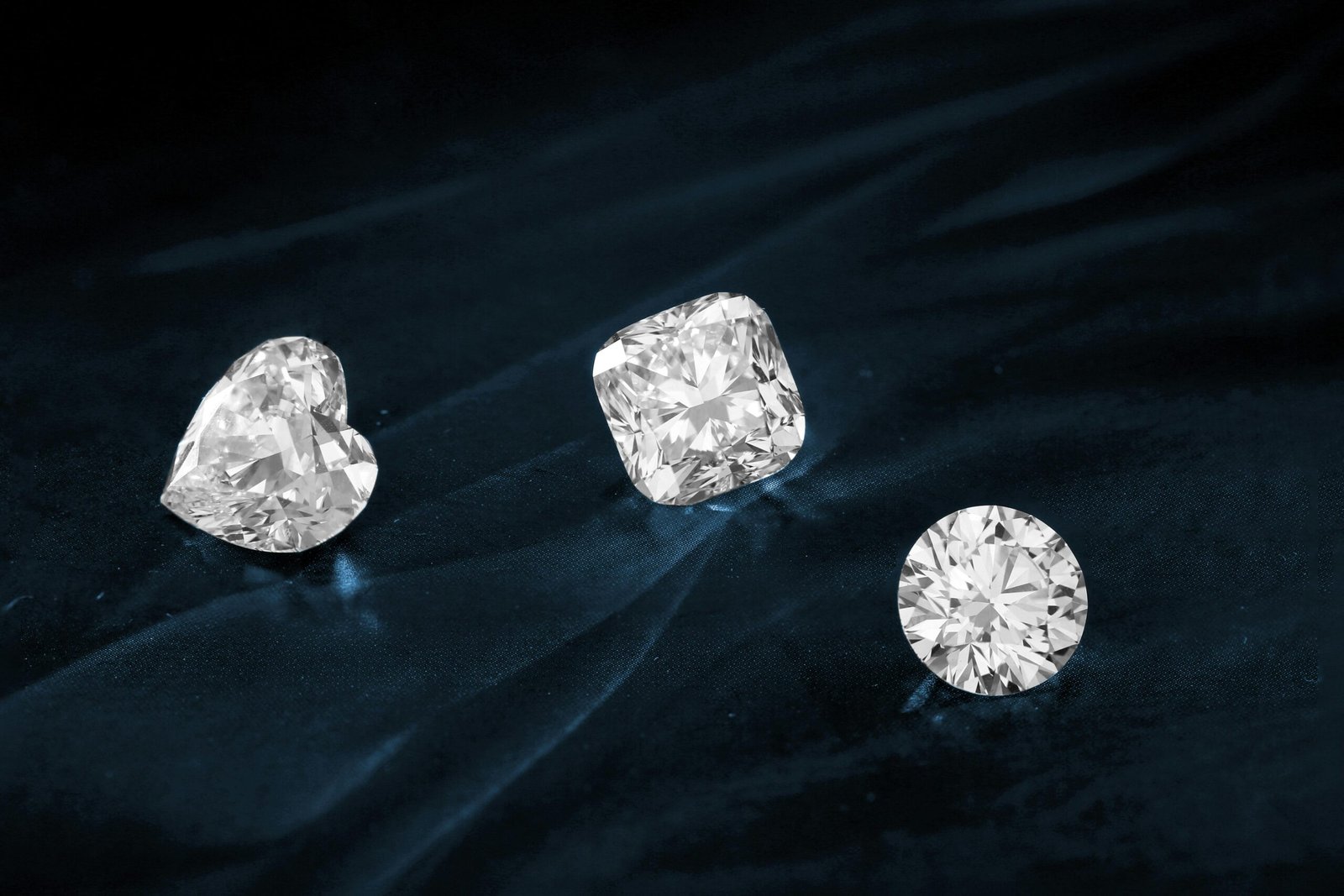 From Rough to Radiant: Diamond Journeys